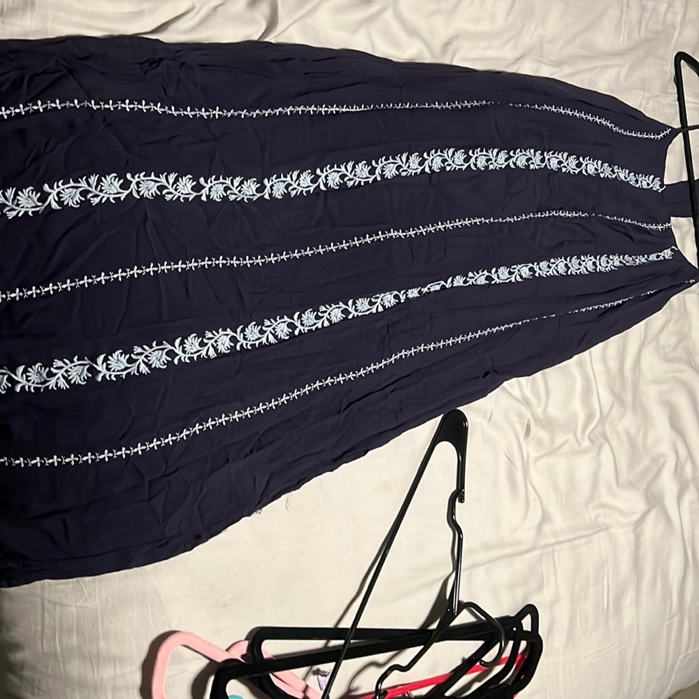 Women’s medium sun dress